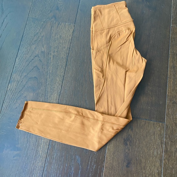 Lululemon Butternut Brown Fast and Free Leggings Size 4 - Picture 1 of 7